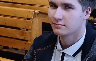 Kacper Lepietuszko oczekuje na arkusz z zadaniami