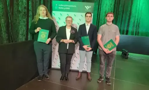 uczniowie, stypendium, prezydent, Wałbrzych, Roman Szełemej, dyrektor, Katarzyna Druczak, Zespół Szkół Nr 5